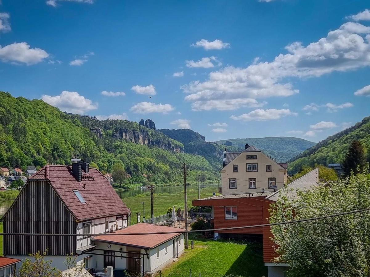 Ferienappartements Elbaussicht - Krippen Bad Schandau Bagian luar foto