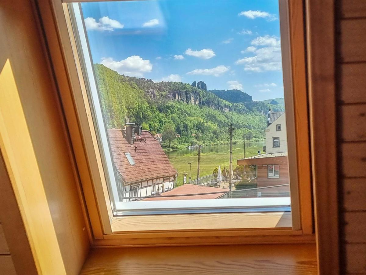 Ferienappartements Elbaussicht - Krippen Bad Schandau Bagian luar foto