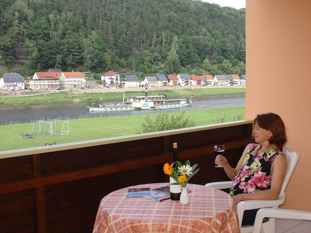 Ferienappartements Elbaussicht - Krippen Bad Schandau Bagian luar foto