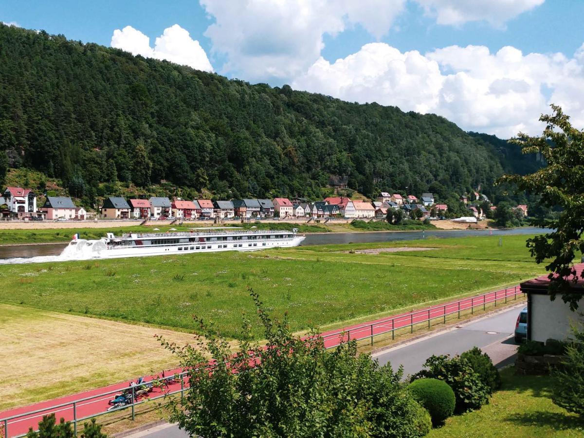 Ferienappartements Elbaussicht - Krippen Bad Schandau Bagian luar foto